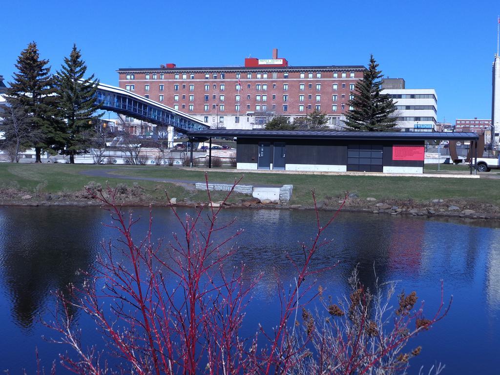 Prince Arthur Waterfront Hotel & Suites Thunder Bay Zewnętrze zdjęcie