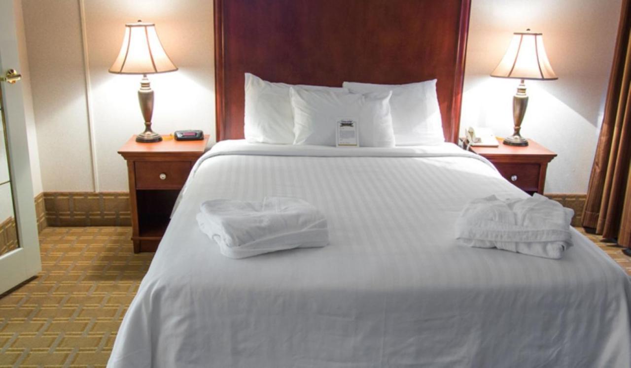 Prince Arthur Waterfront Hotel & Suites Thunder Bay Zewnętrze zdjęcie